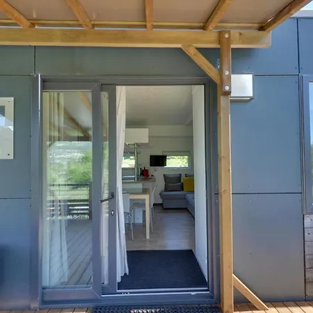 Camping-Hotel De Plein Air Les 2 Bois Baratier Exterior photo