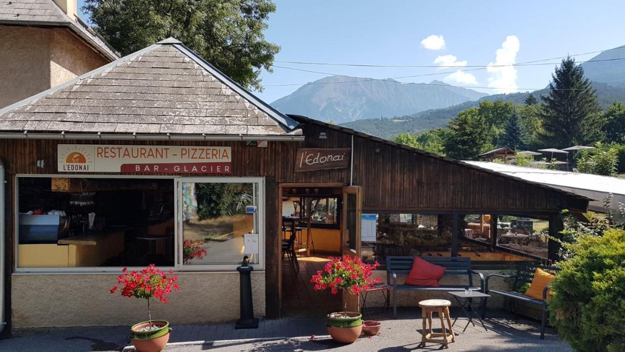 Camping-hotel De Plein Air Les 2 Bois 2* Baratier
